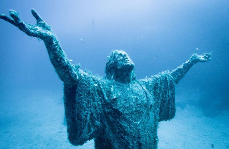 Thrilling Dive Tour Malta. Statue of Christ, Shipwrecks - Dive Sites Overview