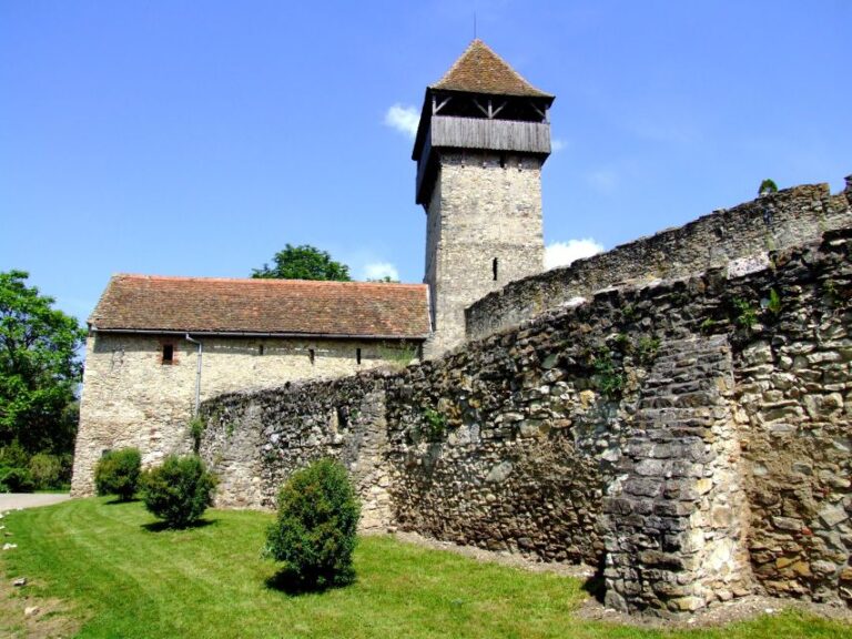 Timisoara Dream Tours: Trip to Hunedoara Castle and to Sibiu