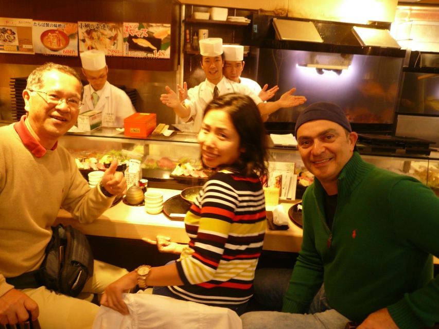 Tokyo: Guided Walking Tour of Tsukiji Market With Breakfast - Accessibility and Group Size