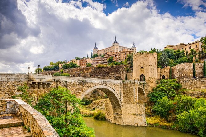 Toledo Full Day With Winery Visit, Tapas & Wine Tasting - Winery Visit and Wine Tasting
