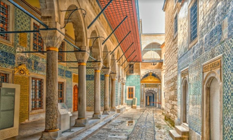 Topkapi Palace & Archaeological Museum Guided Combo Tour - Tour Description