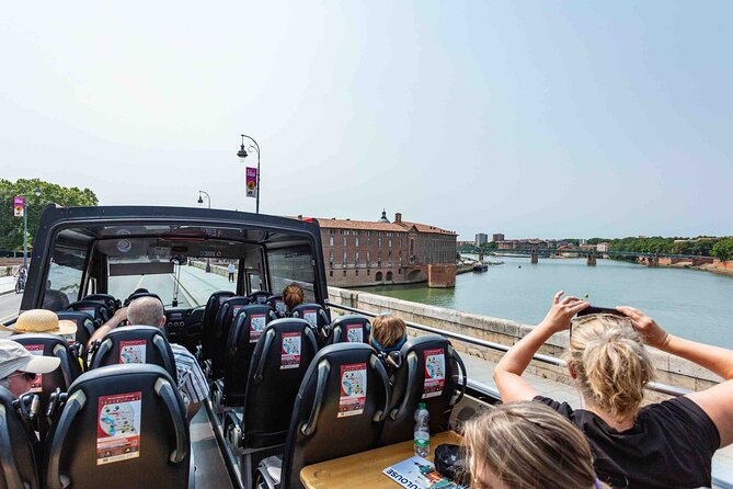 Toulouse Sightseeing Bus Tour - Language Options