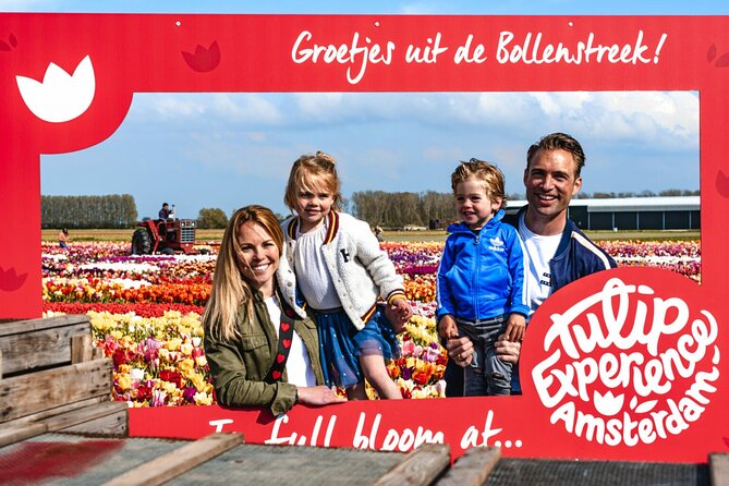 Tulip Mania: Keukenhof , Tulip Farm, and Amsterdam Transfer - Pick Your Own Tulip Bouquet