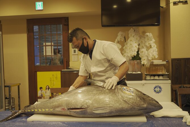 Tuna Cutting Show in Tokyo & Unlimited Sushi & Sake - Booking and Cancellation Policies