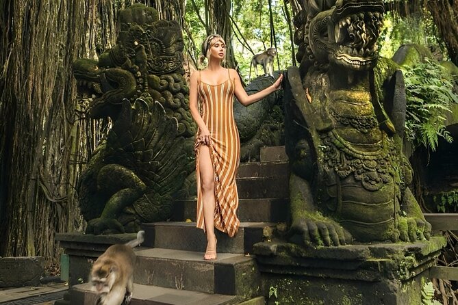 Ubud Tour With Sacred Monkey Forest Sanctuary - Waterfall - Rice Terrace - Exploring the Waterfall