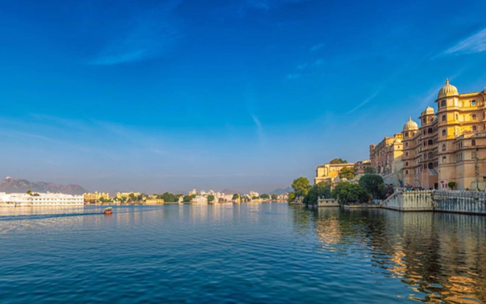 Udaipur Full-Day Private Tour With Boat Ride and Lunch - Key Points