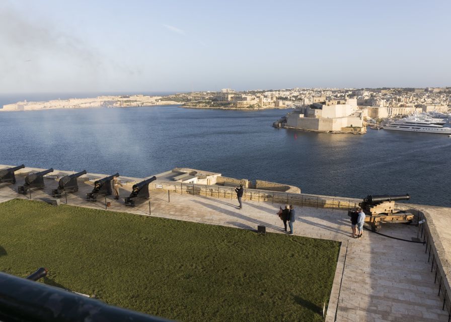 Valletta: Guided Walking Tour With St. John's Co-Cathedral - Tour Experience