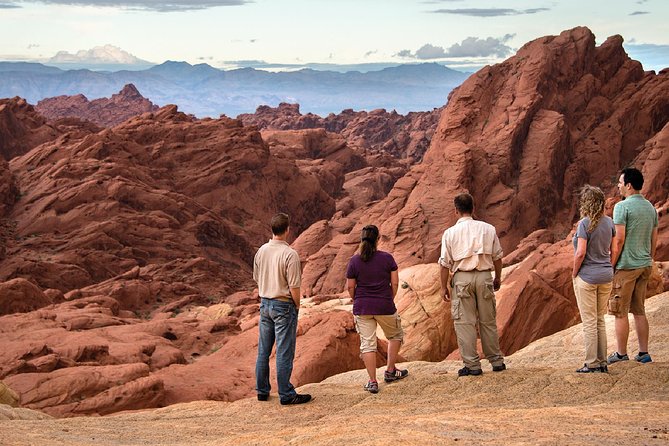 Valley of Fire Luxury Tour Trekker Excursion - Logistics and Amenities