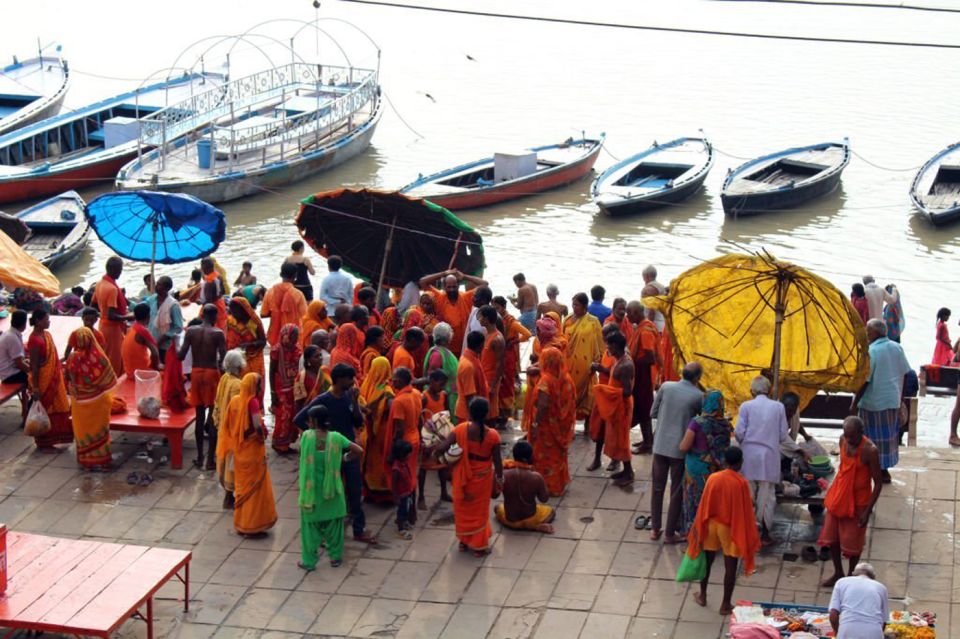 Varanasi Tour: Subah E Banaras Tour Departing From Varanasi - Language Options and Accessibility