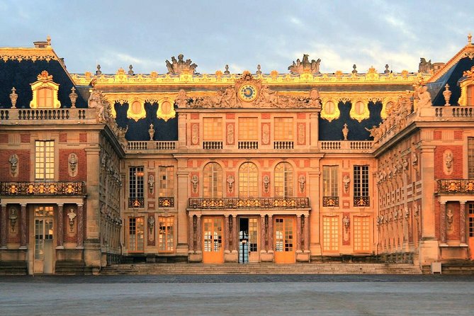 Versailles Private Day Excursion With Palace, Gardens & Trianon - Logistics and Meeting Points