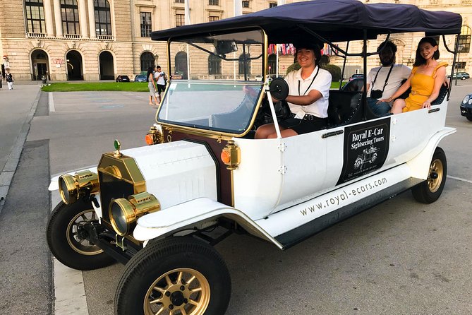 Vienna Oldtimer Tour (60 Min) Incl. Bottle of Prosecco - Meeting and Pickup