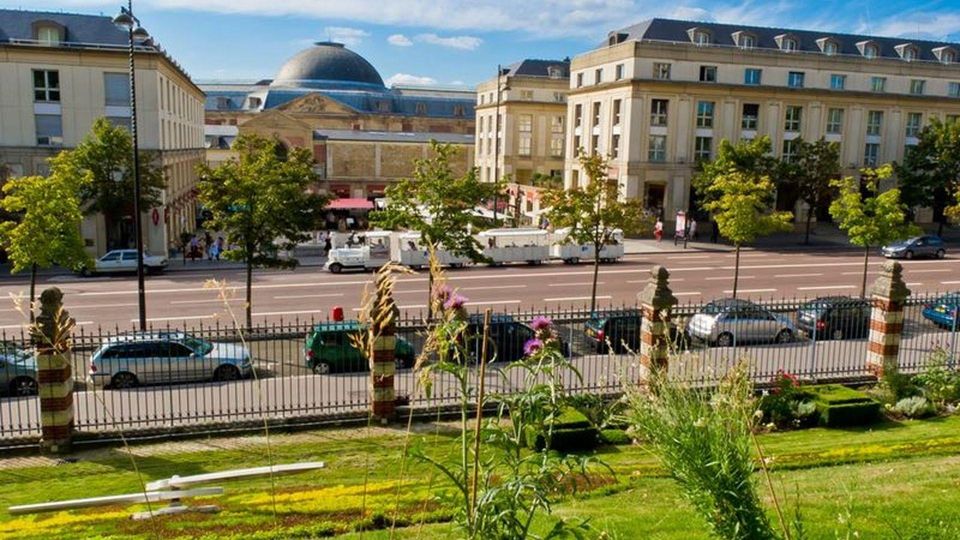 Ville De Versailles: Palace Surroundings App Audio Tour (En) - Tour Highlights
