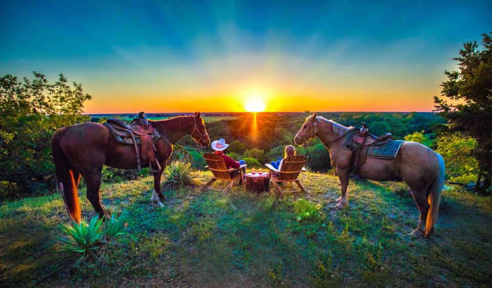 Waco: Sunset Horseback Ride With Campfire, S'mores, & Games - Experience Highlights
