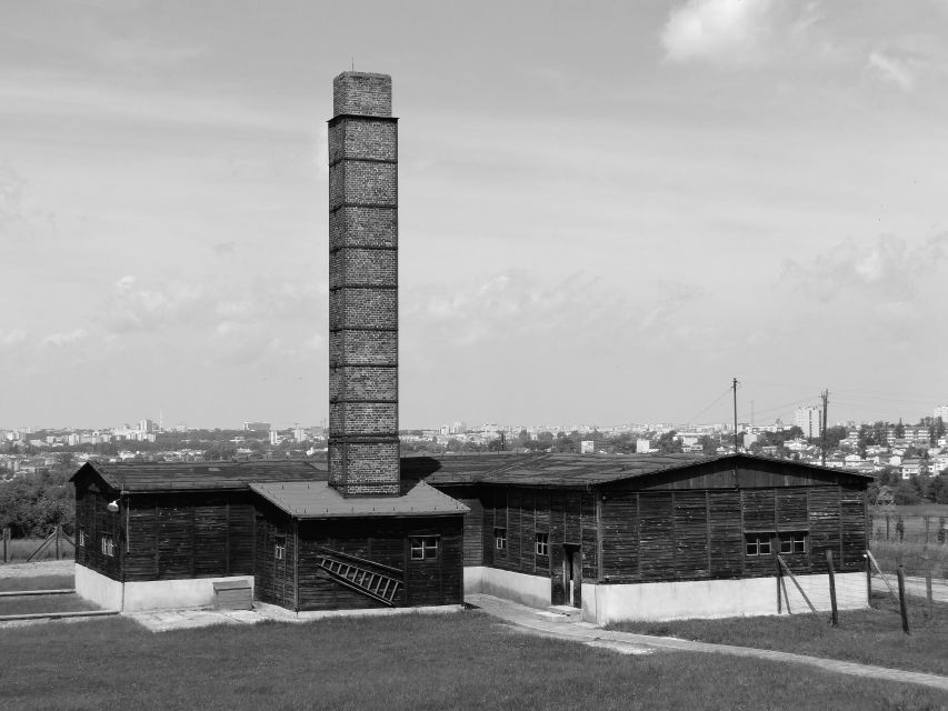 Warsaw: 12-Hour Guided Private Tour to Majdanek and Lublin - Experience