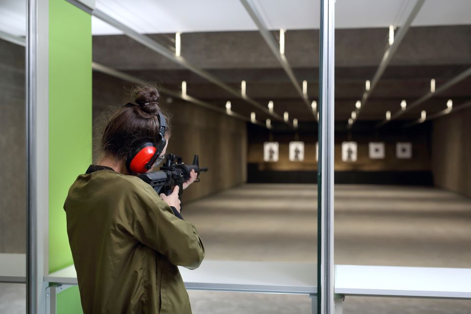 Warsaw: Gun Shooting Experience With Transfers - Experience Highlights