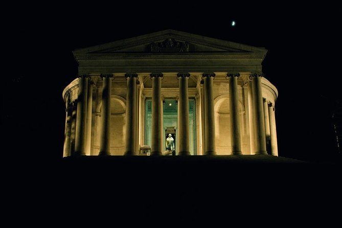 Washington DC Monuments by Moonlight Tour by Trolley - Inclusions and Services Provided