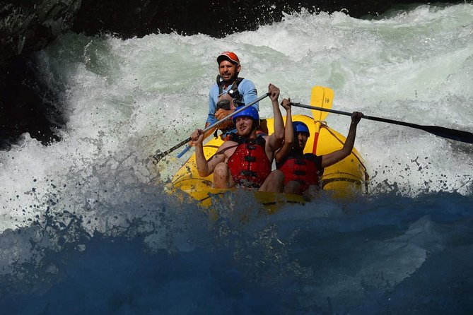 White Water Rafting Upper Naranjo River (Chorro Section, Dec. 15th - May 15th) - Tour Availability