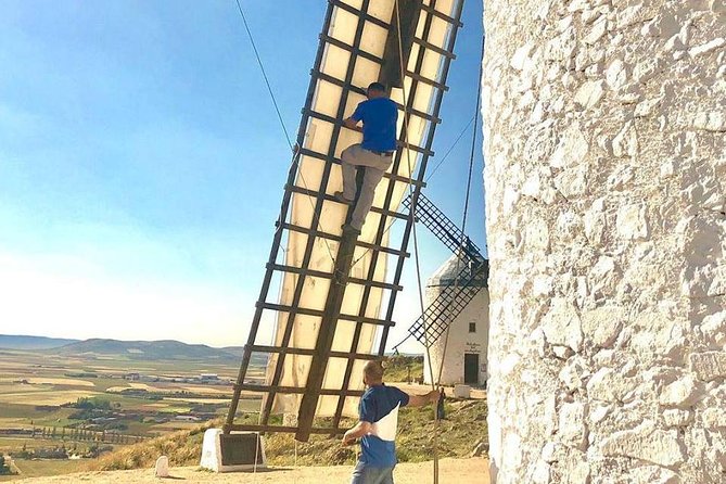 Windmills of Don Quixote Wine Tour & Tasting From Madrid - Itinerary Highlights