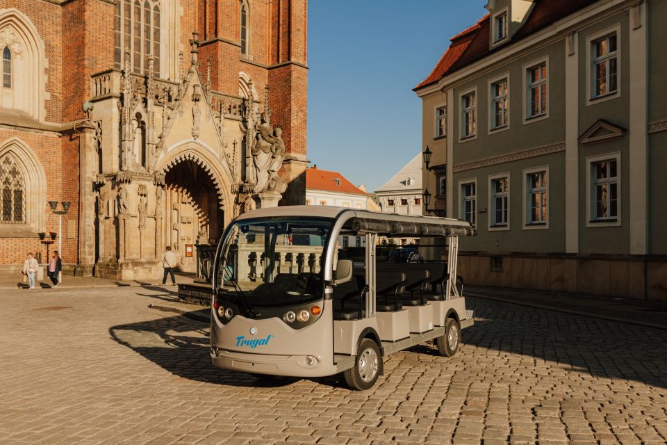 Wroclaw: Small Group E-Car Tour and Audio Guide - Customer Reviews