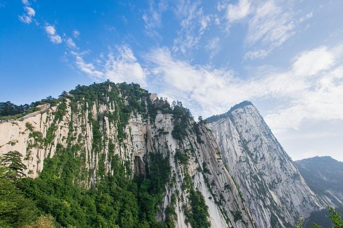 Xian Huashan Mountain Adventure Day Tour - Tour Overview
