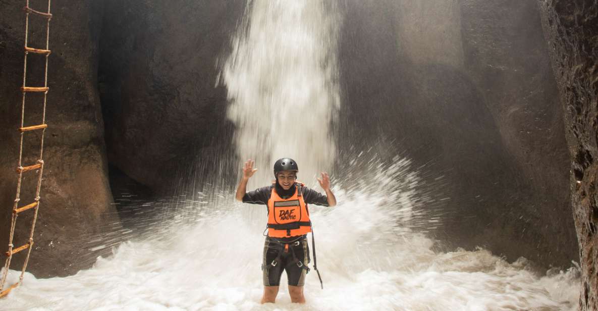 Yungas : Canyoning at Condor Waterfall - Location and Transportation