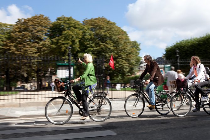 3 Hour Electric Bike Tour in Paris - Just The Basics