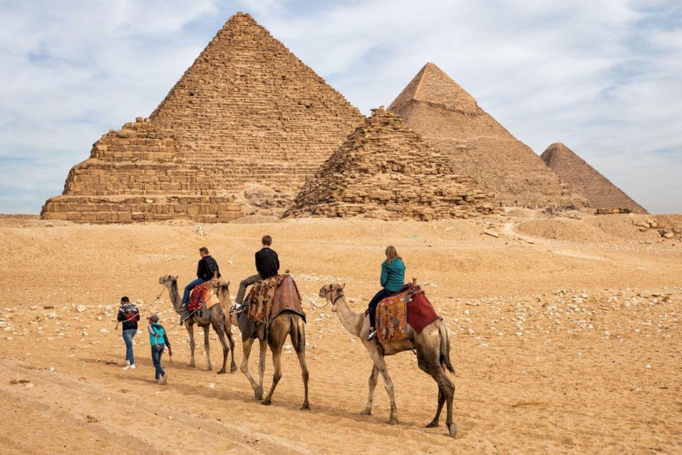 30 Minuet Camel Ride At Giza Pyramids - Key Points