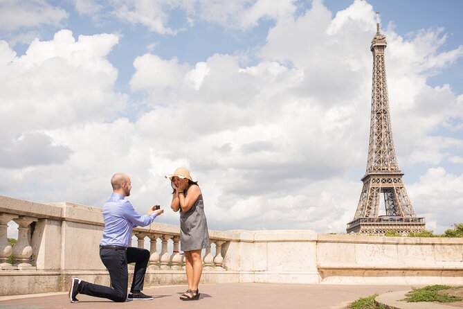 1-hour Photoshoot at the Eiffel Tower Trocadero Paris - Meeting and Pickup Information