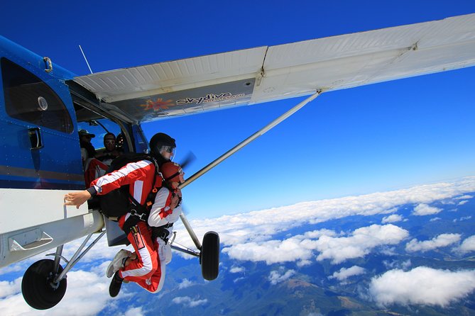 13,000ft Skydive Over Abel Tasman With NZs Most Epic Scenery - Reviews and Ratings