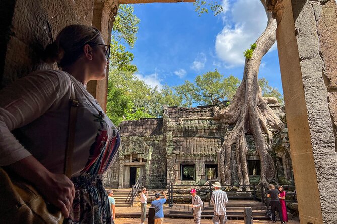 2-Day Angkor Wat and Banteay Srei Temple Tour - Banteay Srei Temple Visit