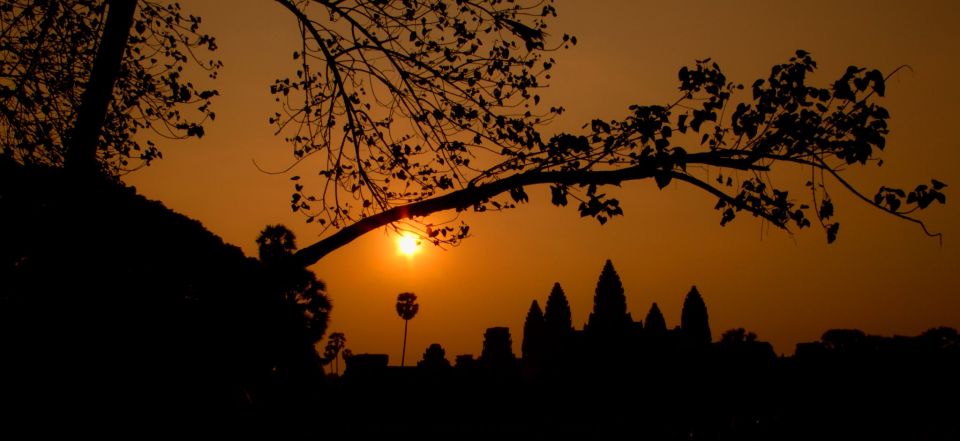 2-Day Angkor Wat With Small, Big Circuit & Banteay Srei Tour - Payment and Pickup Information