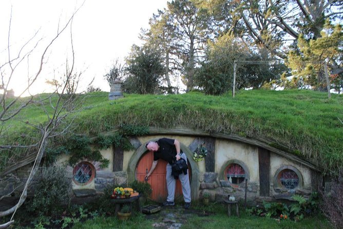 2-Day Hobbiton, Rotorua, Waitomo Caves Tour From Auckland With Accommodation - Customer Reviews and Responses