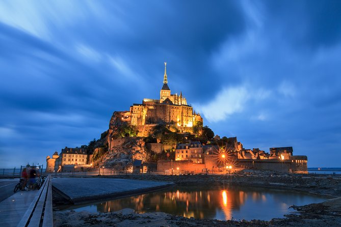 2 Days Mont Saint Michel, Loire Castles Guided Tour - Tour Highlights