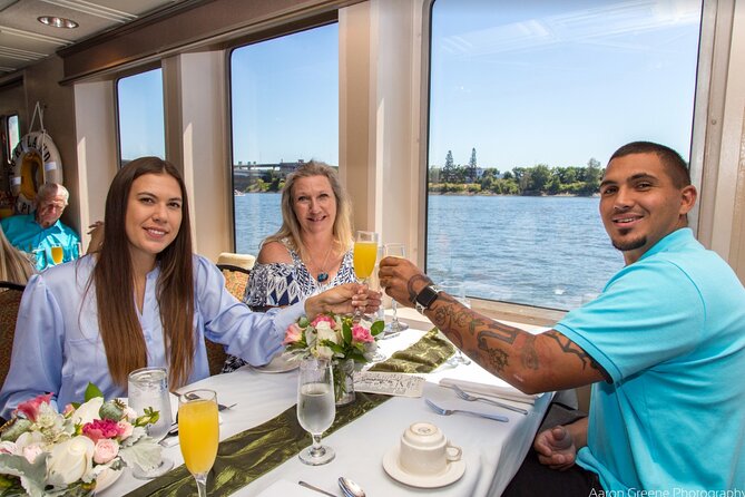 2-hour Champagne Brunch Cruise on Willamette River - Traveler Feedback and Reviews