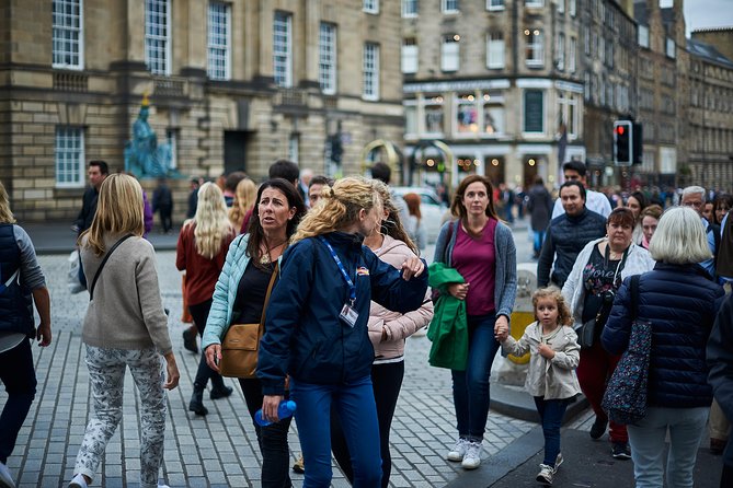 2 Hours Ghost Tour - English Tour Guide - Logistics and Meeting Point