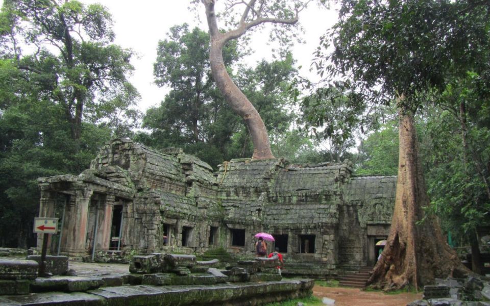 3-Day Angkor, Kompong Phluk & Roluos Temples Tour - Day One Itinerary