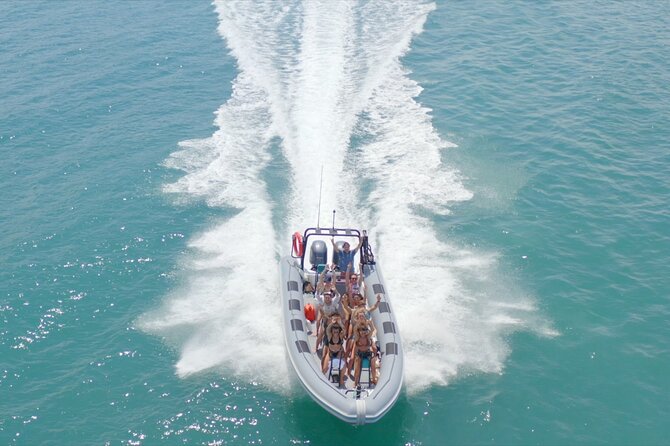 360 Boat Experience to Circumnavigate Magnetic Island - Traveler Media