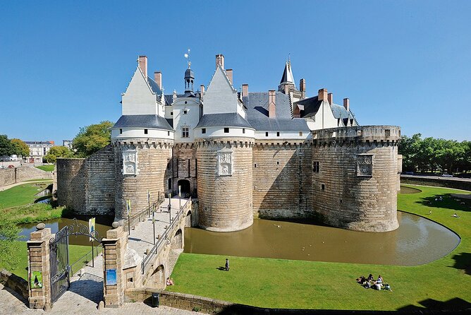 4 DAYS 3 NIGHTS - Wine & History Tours Brittany (Western France) - Customer Reviews Overview