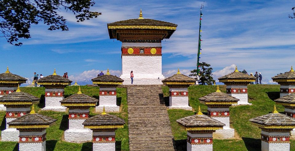4 Days Bhutan Tour - Trekking to Tigers Nest Monastery