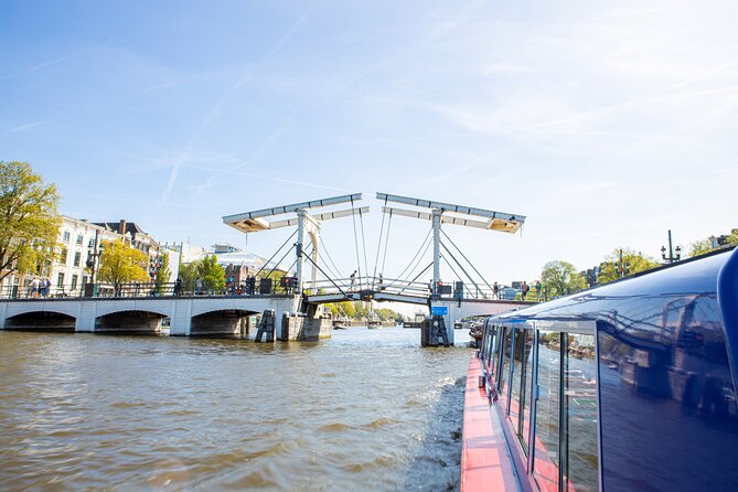 75-minute Amsterdam Canal Cruise by Blue Boat Company - Logistics and Accessibility