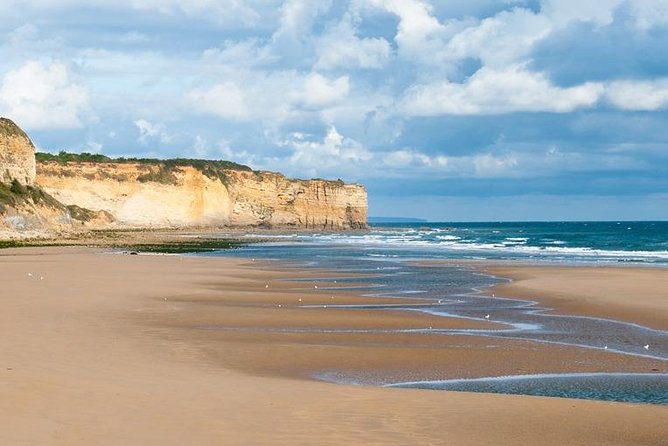 A Day in Normandy Landing Beaches of WWII With Private Guide - Lunch Experience