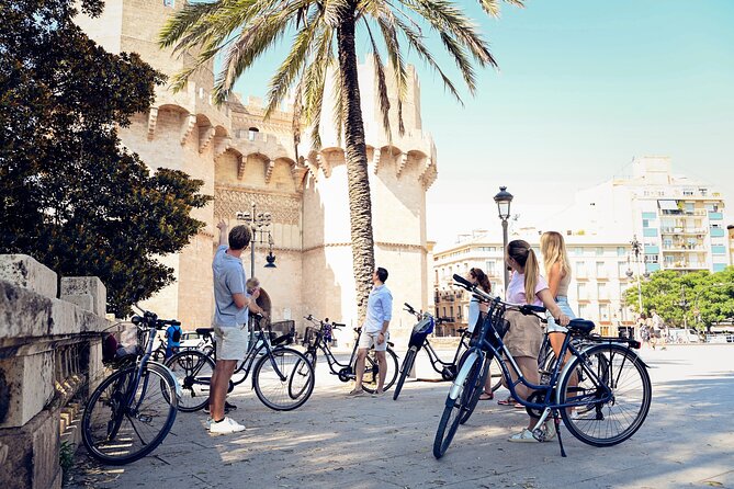 A Short Trip Excursion by Bike in Valencia! - Exploring Valencias Historic Center