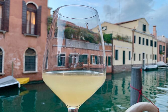 A Venetian Evening - Wine Tasting & Tapas Tour With a Local Guide - Dietary Considerations