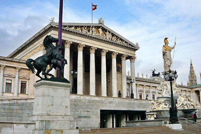 A Vienna Citytour With Music - the Golden Viennese Heart - Booking Information