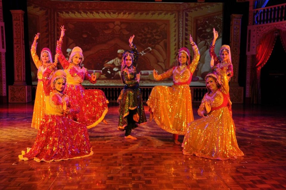 Agra: Mohabbat the Taj Show Tickets and Agra Transfers - Show Highlights