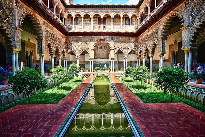 Alcazar of Seville Guided Tour With Skip the Line Ticket - Skip-the-Line Entrance Benefits