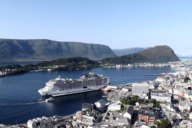 Alesund Port, Airport & City Private Transfer - Common questions