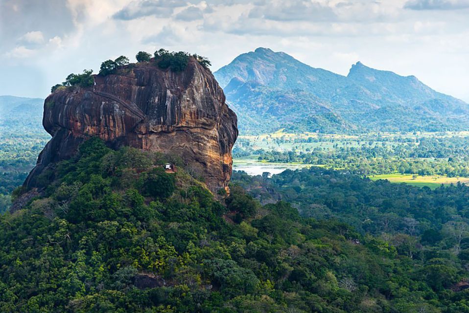 All Inclusive Sigiriya and Dambulla Day Tour From Colombo - Itinerary Details