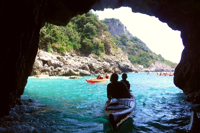 Amalfi Coast Kayak Tour Along Arches, Beaches and Sea Caves - Meeting and Pickup Details