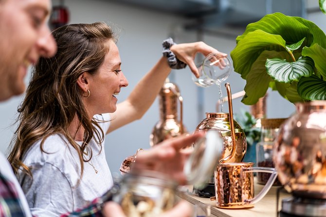 Amsterdam: Botanical Rum Distilling Class Inc. Personal Bottle - Logistics